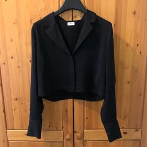 Aritzia- Talula black cropped blouse. Size small